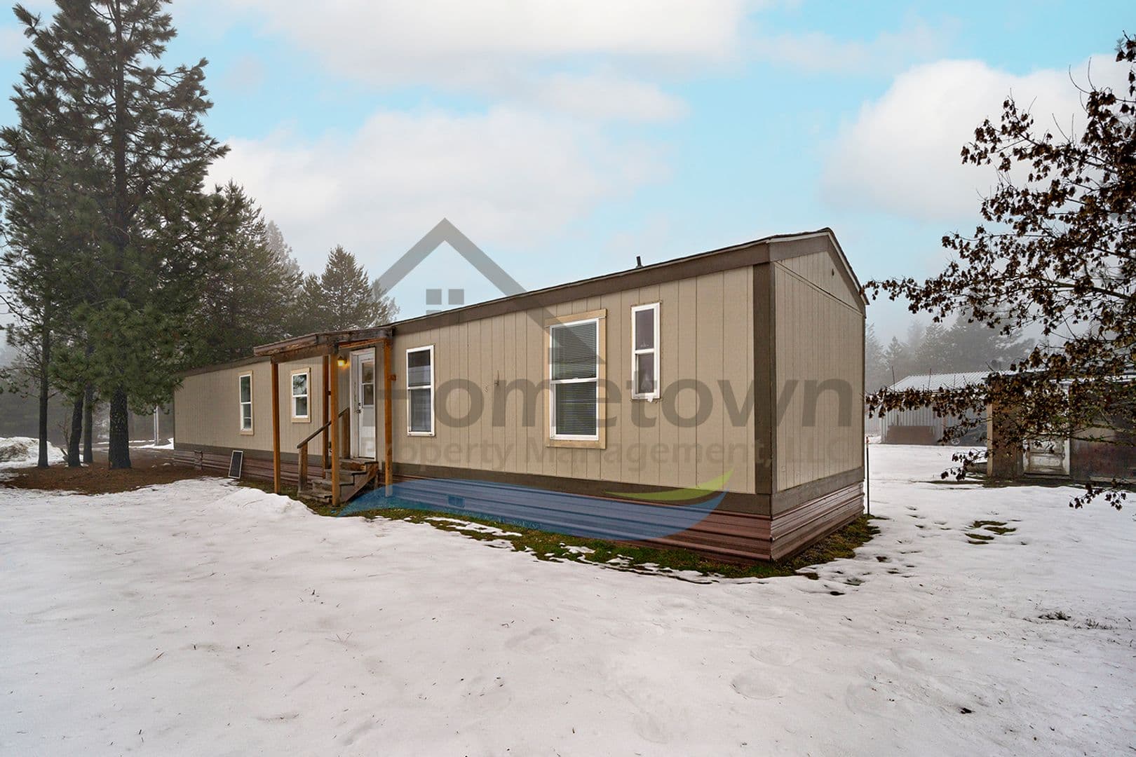 Athol House: 5415 E Grove Ave