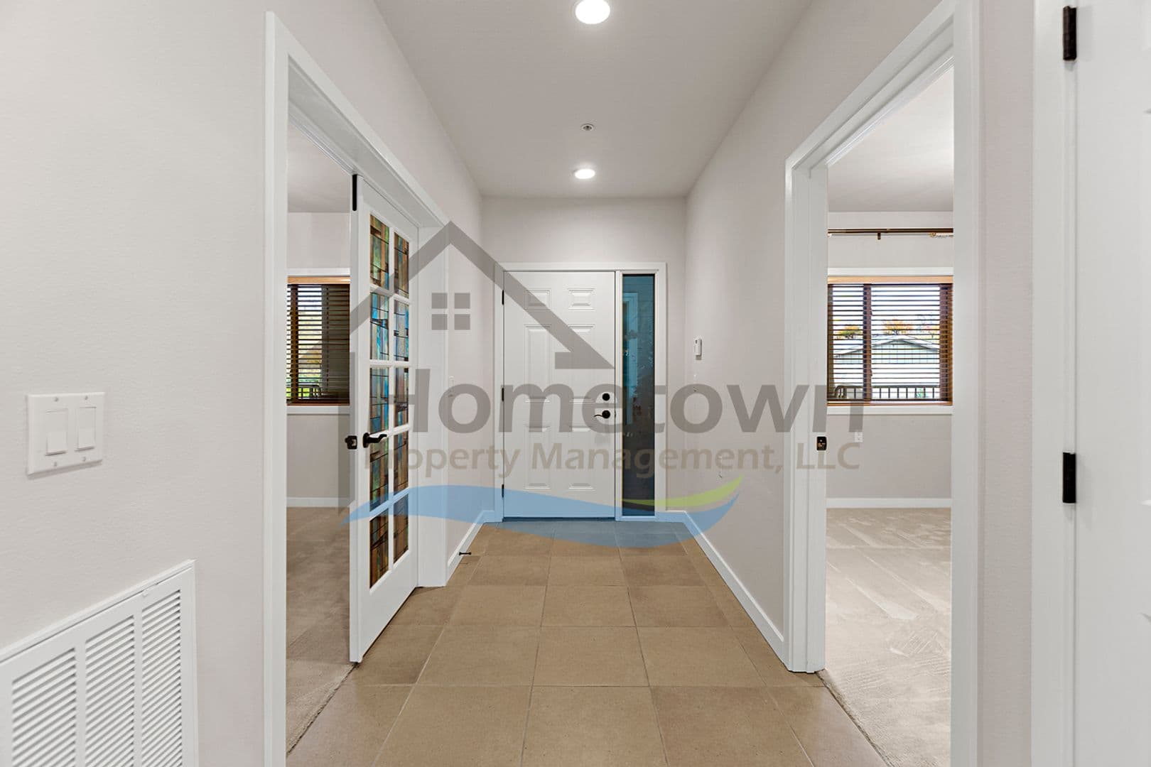 Post Falls House: 355 W Waterside Dr