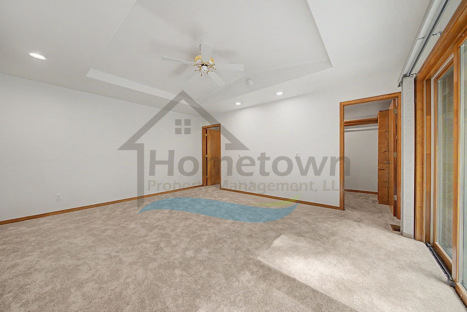 Hayden House: 9880 N Circle Dr