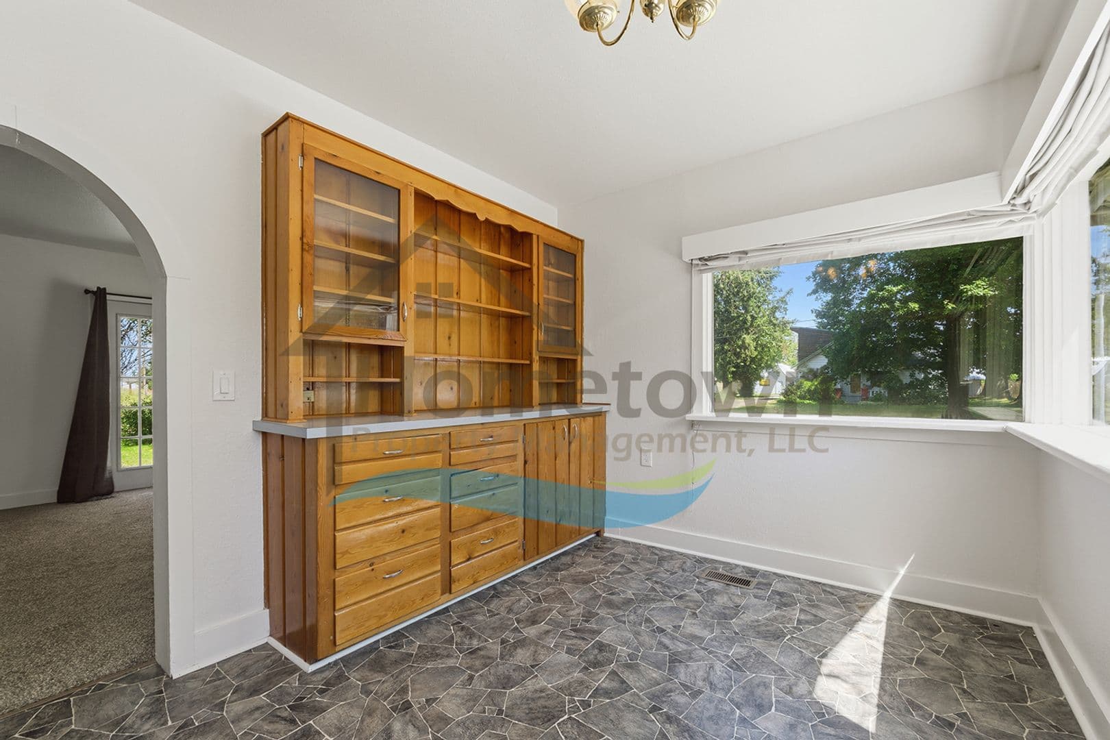 Hayden House: 9811 N Ramsey Rd