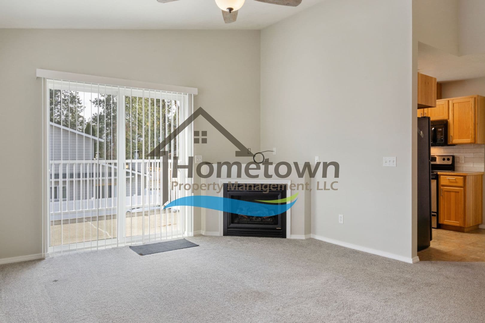 Coeur d'Alene House: 723 E Whispering Pines Lane #19