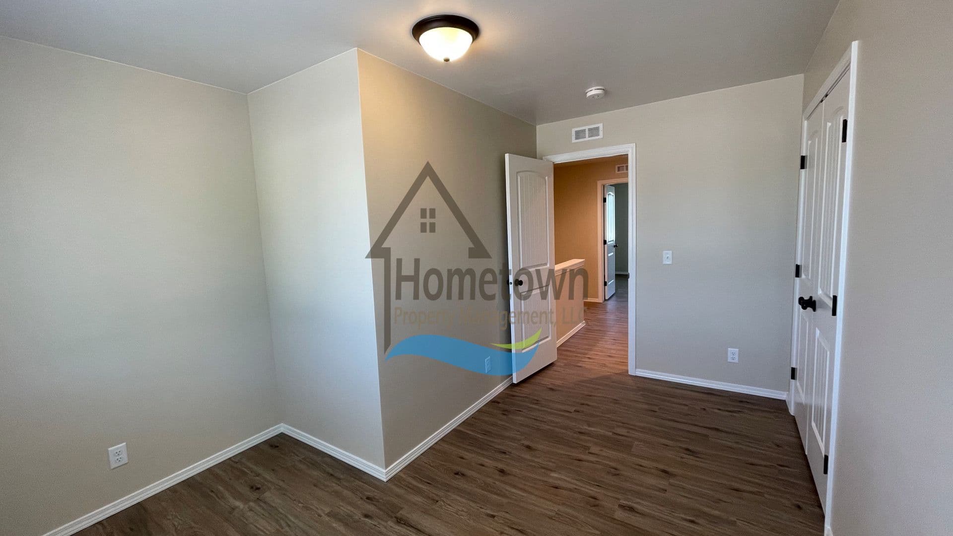 Burley Apartment: 321, 331, 341, 351 E 8th St