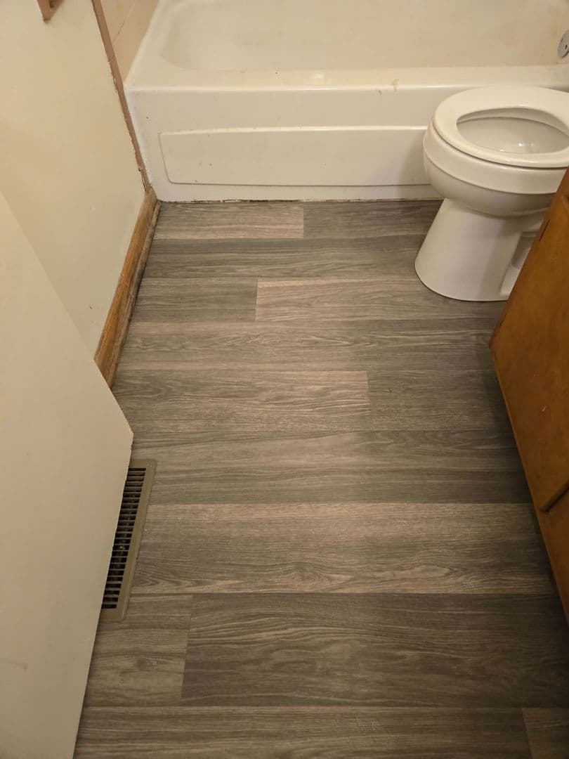 Parkersburg Apartment: 510 Nicely Place