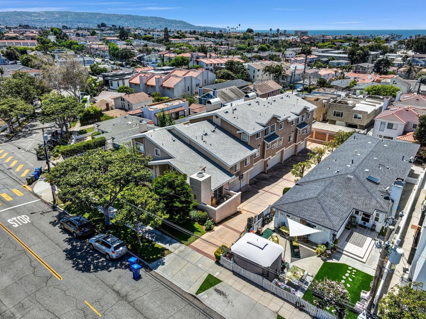 Redondo Beach House: 203 N. Lucia Avenue