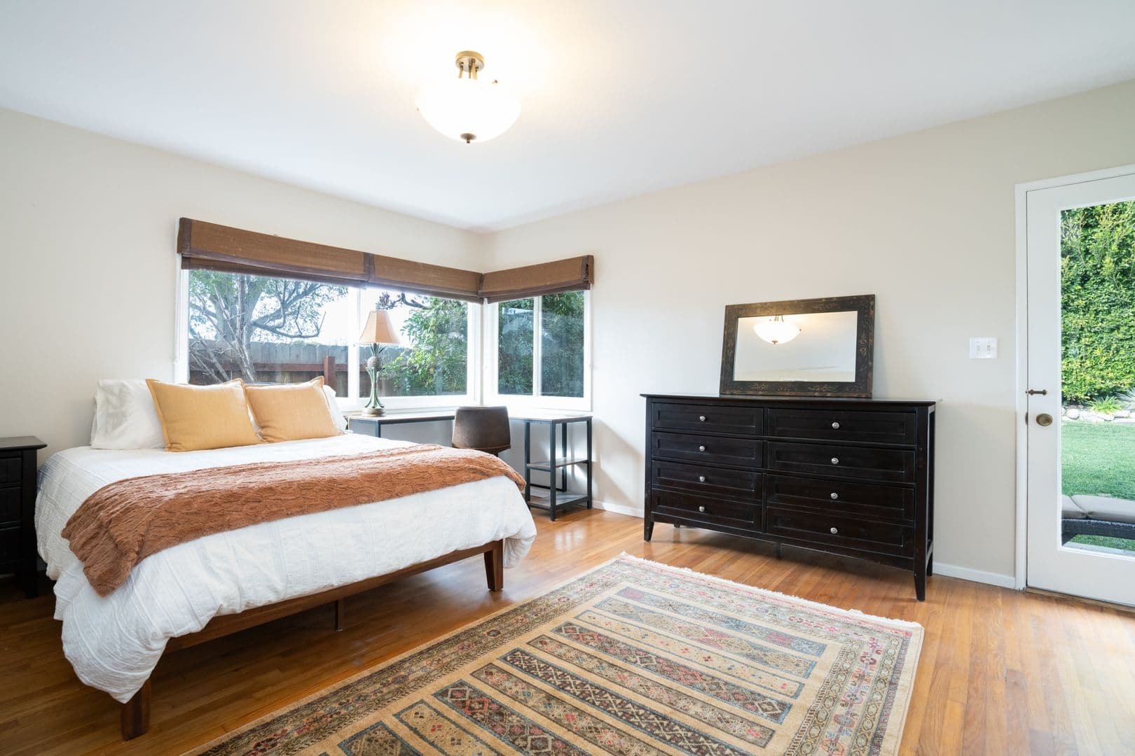 Palos Verdes Estates House: 825 Tyburn Road