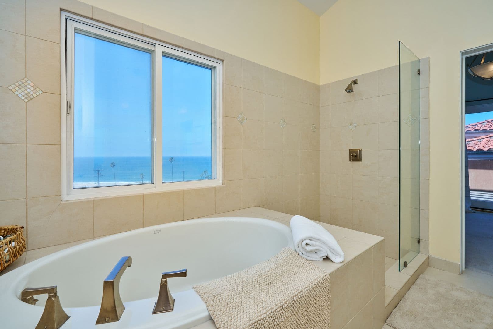 Playa Del Rey House: 151 Napoleon Street