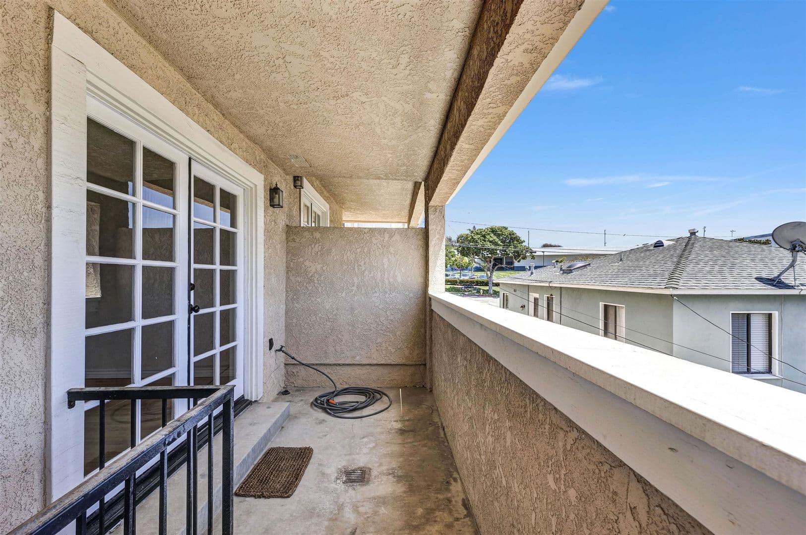 Redondo Beach House: 203 N. Lucia Avenue