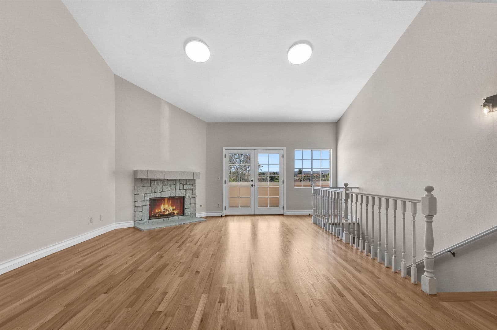 Redondo Beach House: 203 N. Lucia Avenue