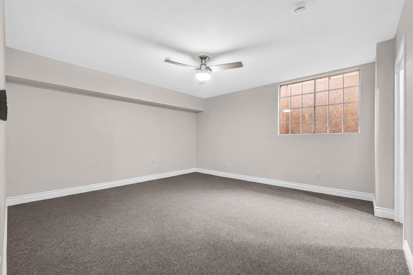 Redondo Beach House: 203 N. Lucia Avenue