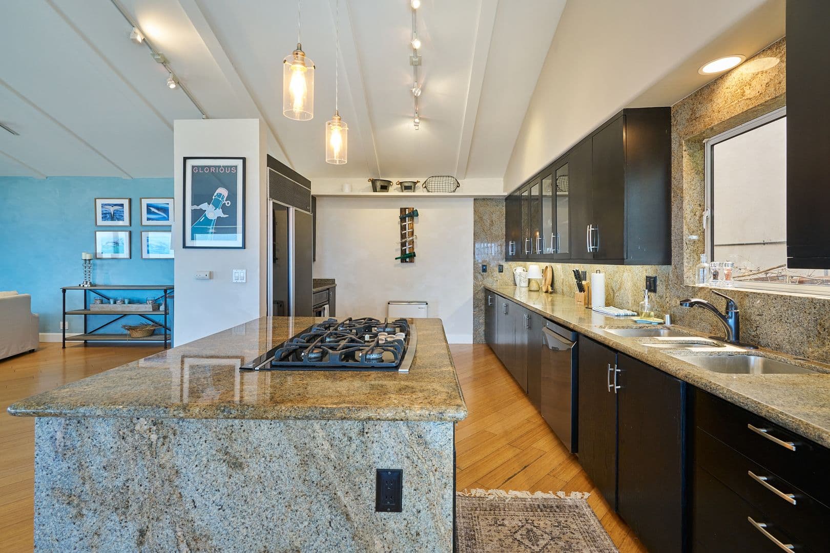 Playa Del Rey House: 151 Napoleon Street