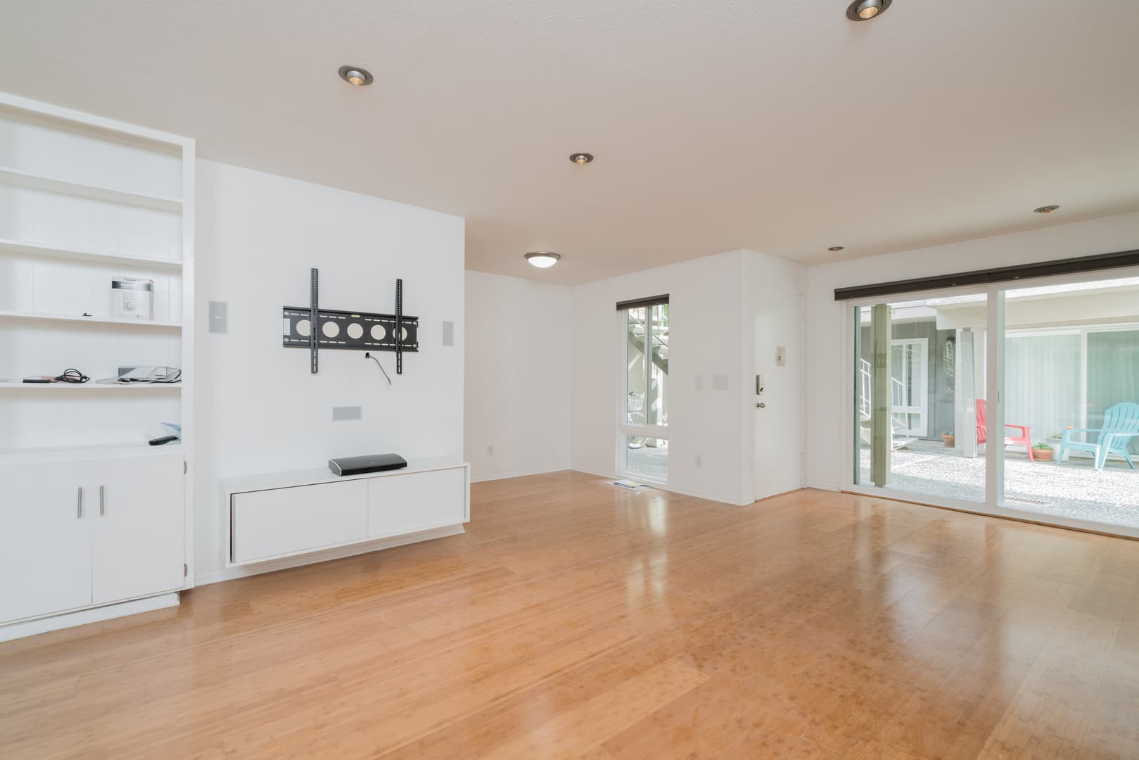 Del Mar House: 2252 Via Aprilia Unit 1