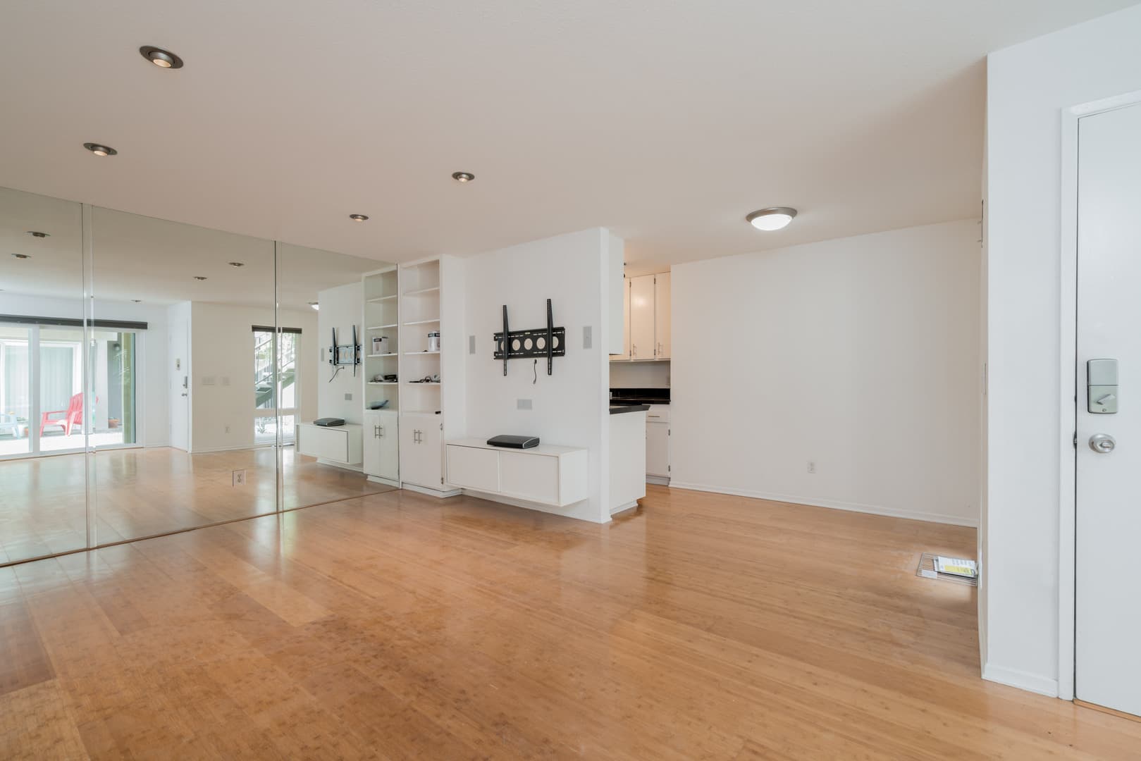 Del Mar House: 2252 Via Aprilia Unit 1