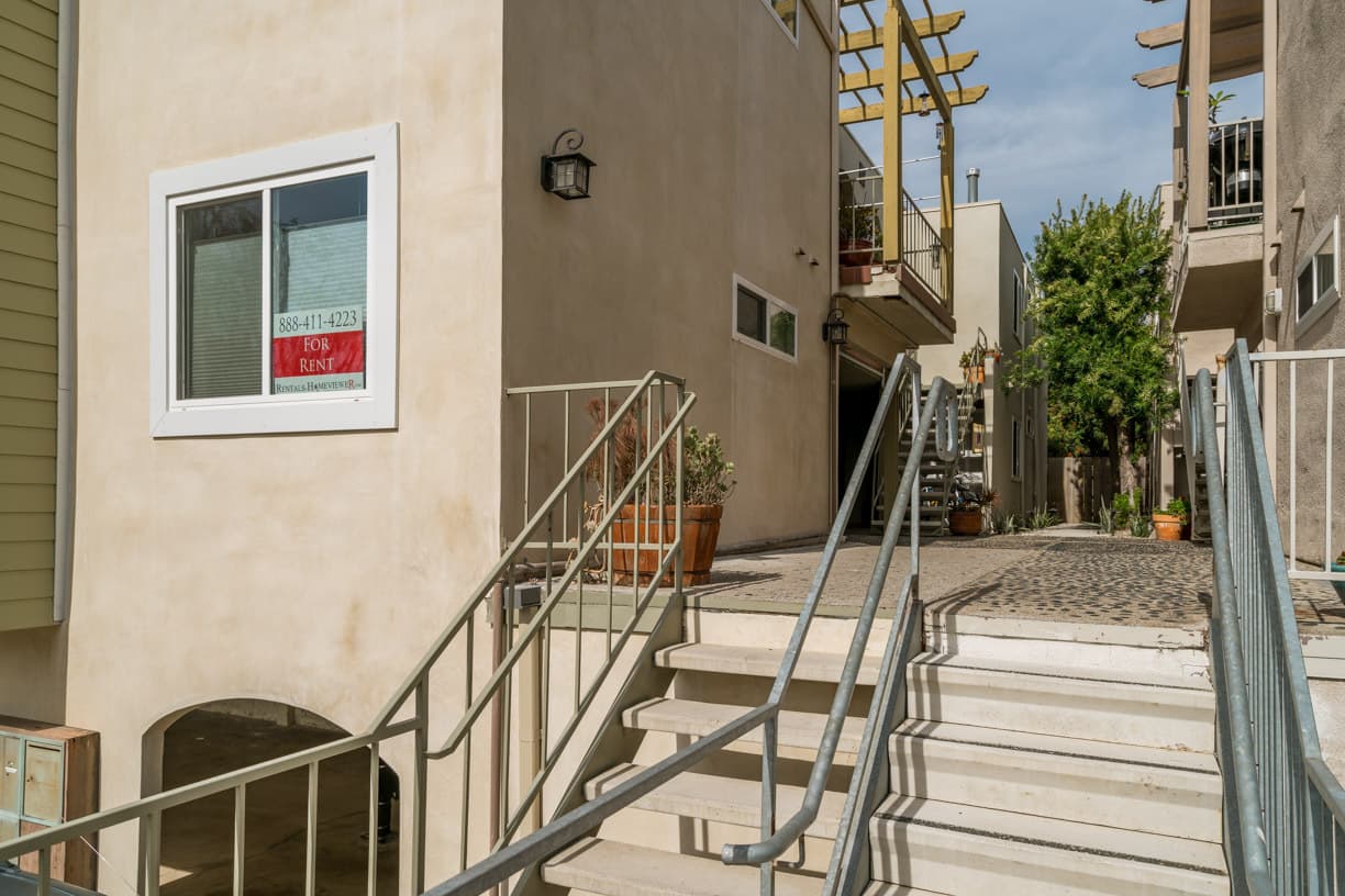 Del Mar House: 2252 Via Aprilia Unit 1