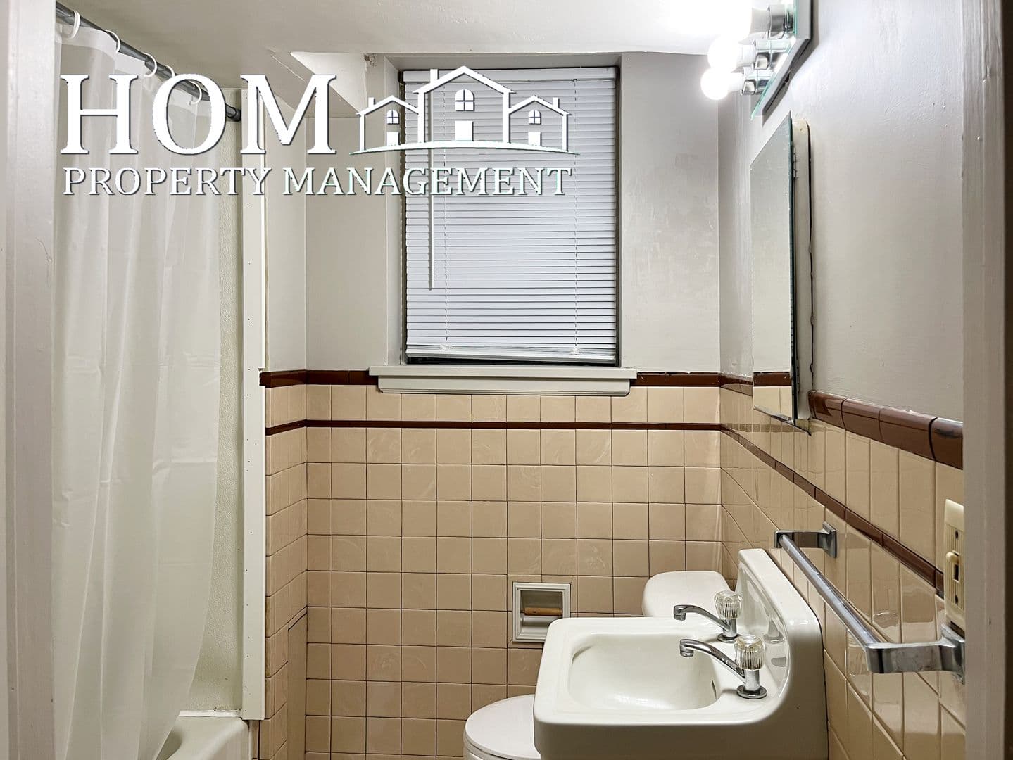 Mankato Apartment: 525 South Broad Street