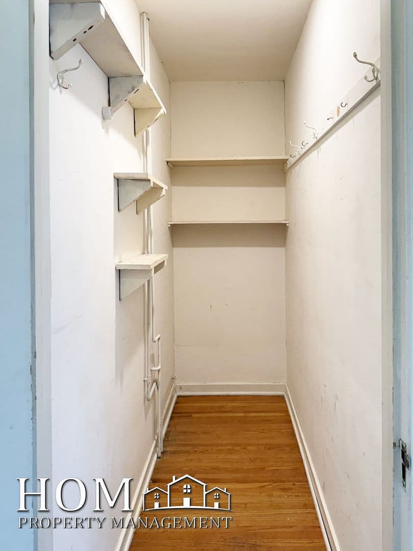 Mankato Apartment: 525 South Broad Street