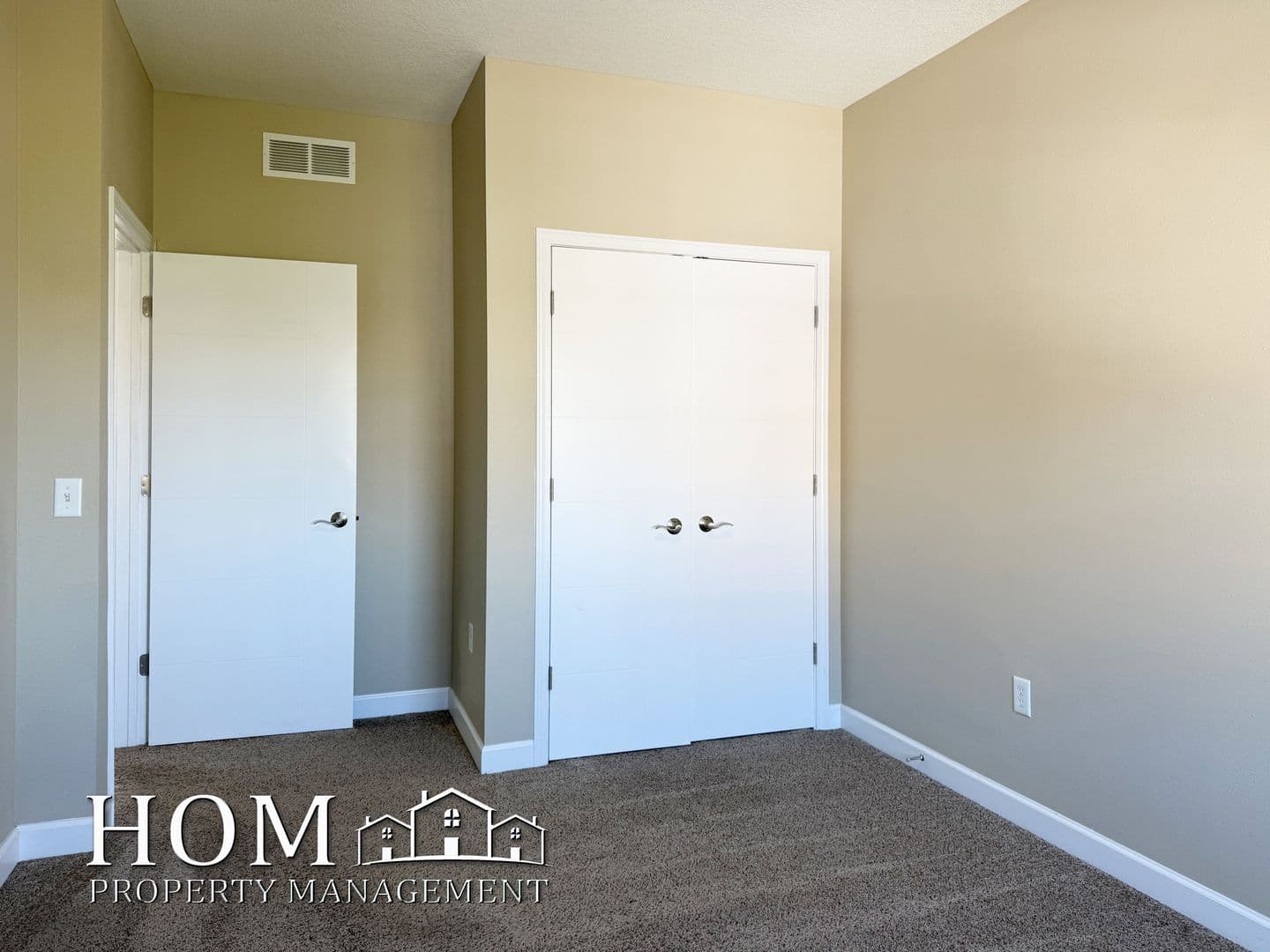 Mankato Townhome: 3021 Bluestem Trail