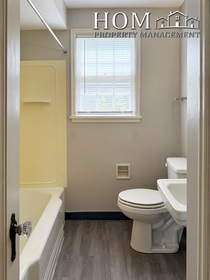 Mankato Apartment: 525 South Broad Street
