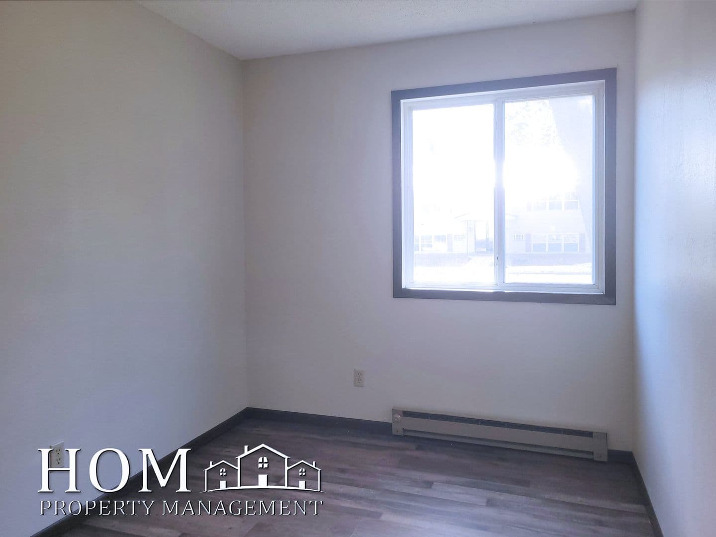 Lake Crystal Apartment: 301 W Bert St.