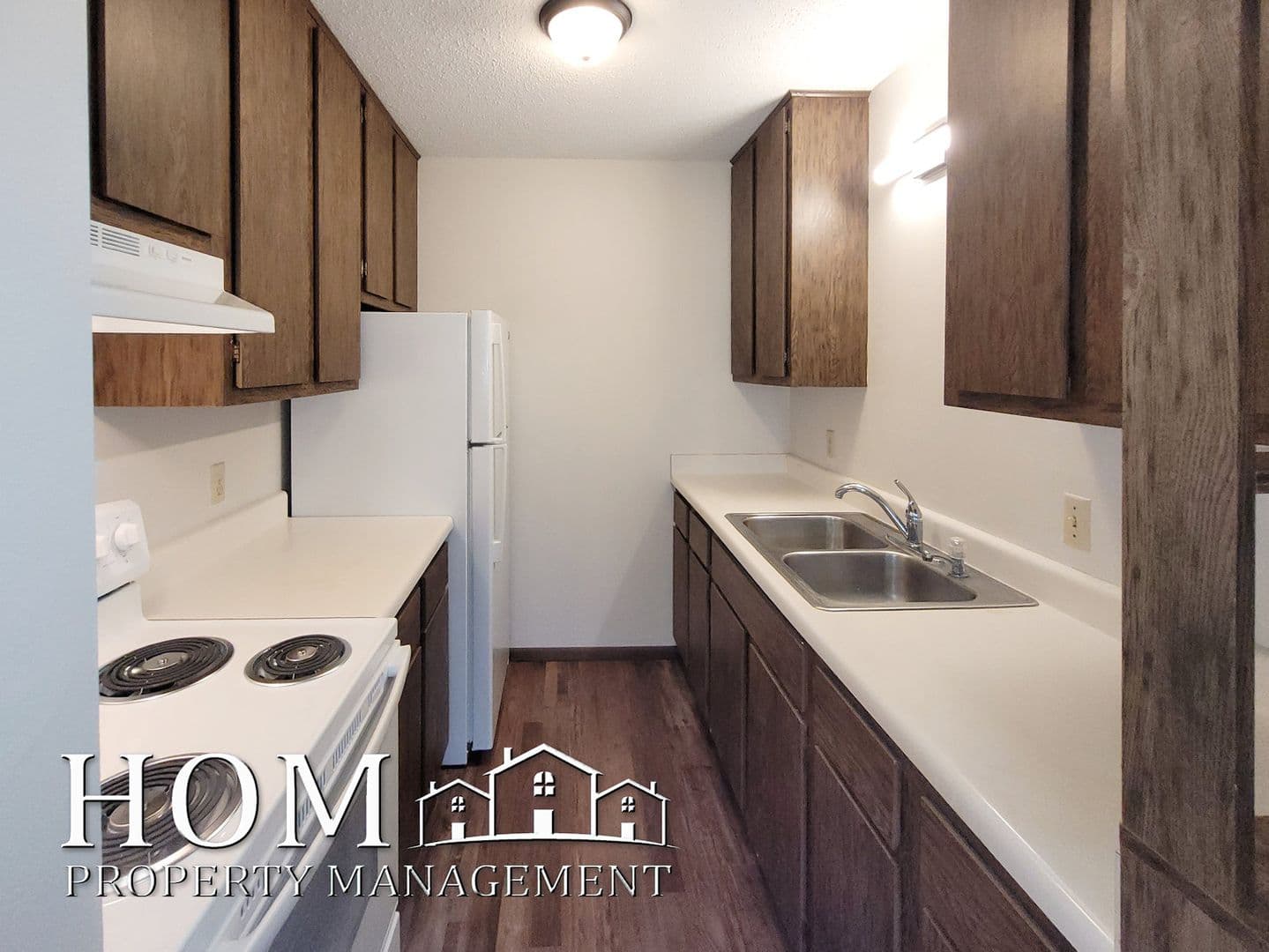 Lake Crystal Apartment: 301 W Bert St.