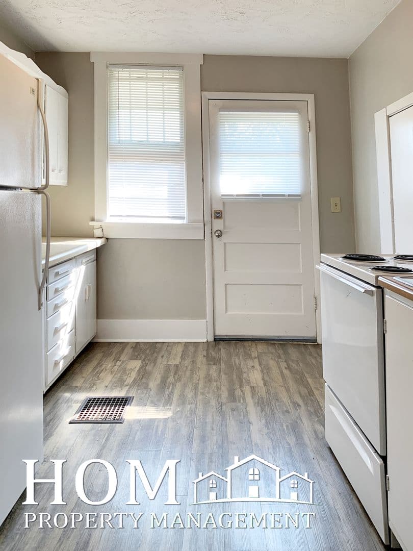 North Mankato Apartment: 630 Lyndale Street