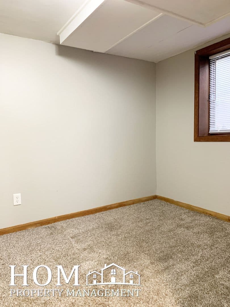 North Mankato Apartment: 630 Lyndale Street