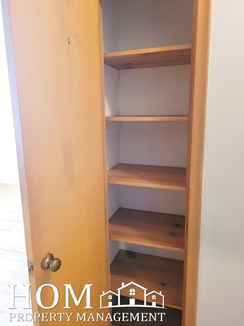 Mankato Apartment: 225 East Spring Street