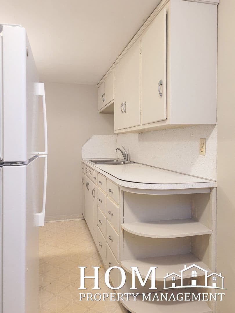 Mankato Apartment: 525 South Broad Street