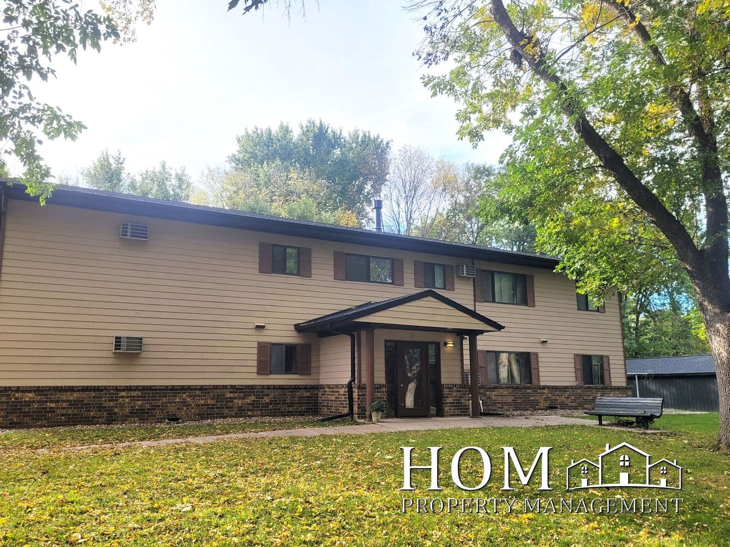 Lake Crystal Apartment: 321 W Bert St.