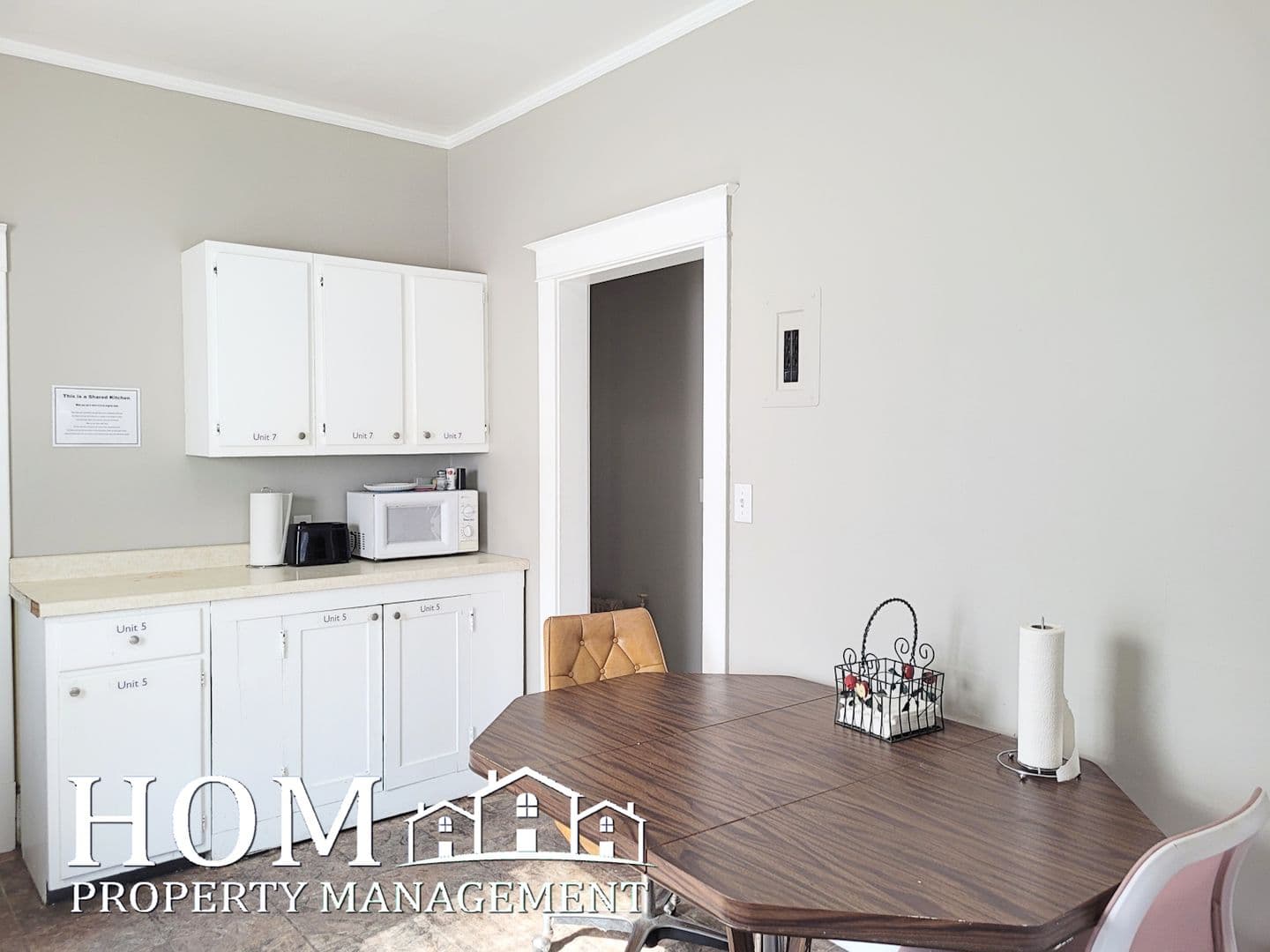 Mankato Apartment: 517 South Broad Street