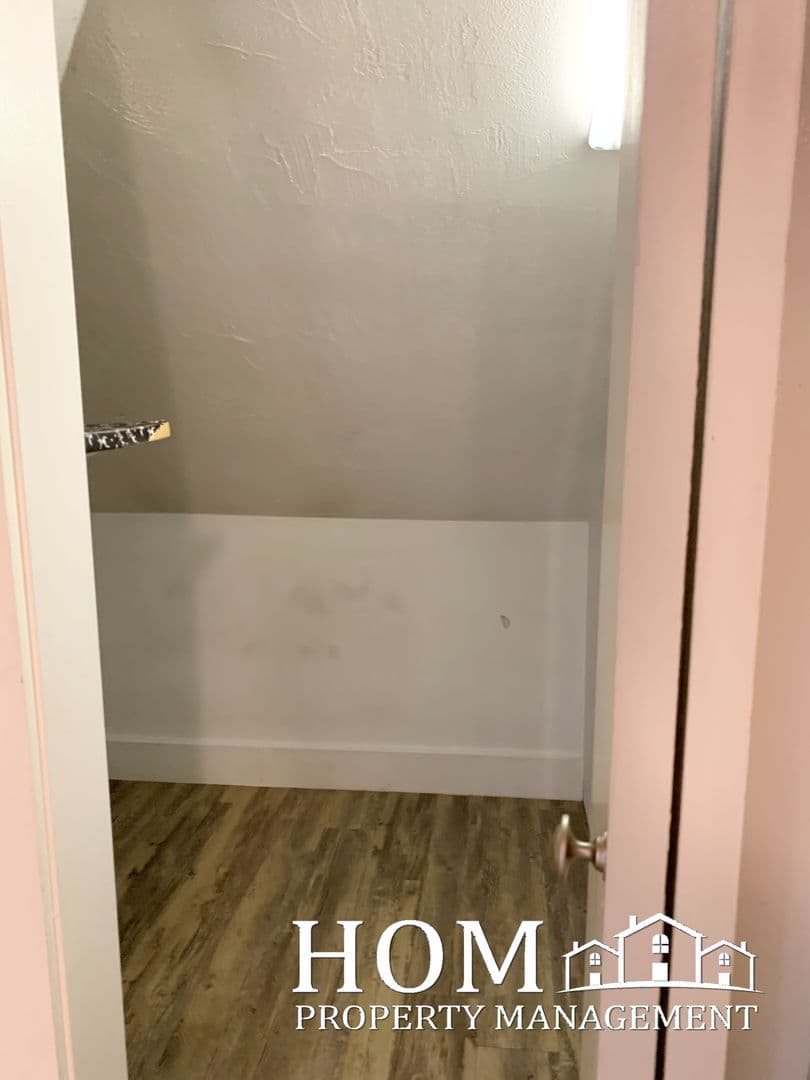 North Mankato Apartment: 630 Lyndale Street