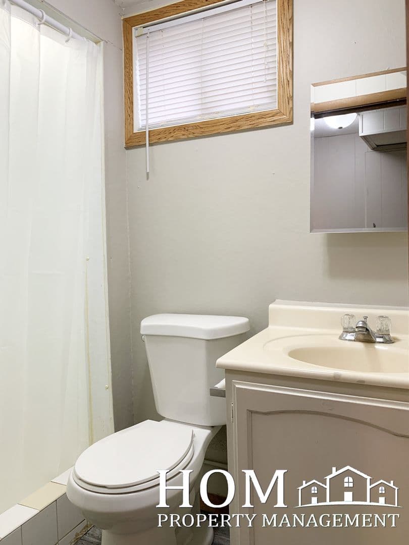 North Mankato Apartment: 630 Lyndale Street