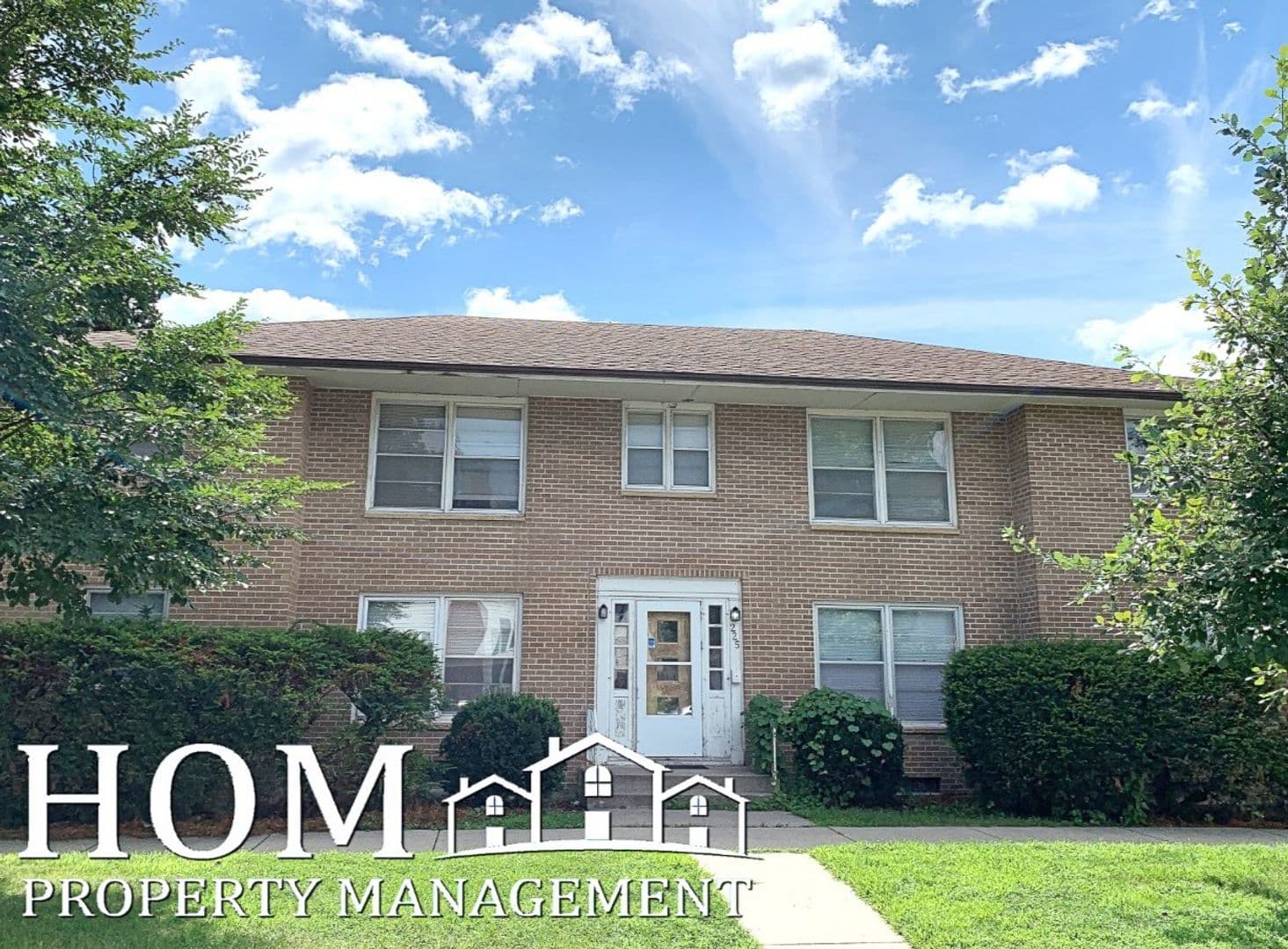 Mankato Apartment: 225 East Spring Street