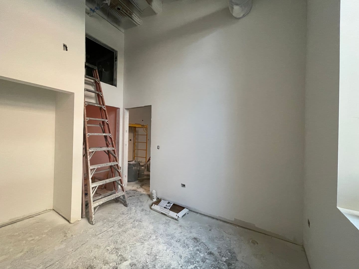Evanston Apartment: 1453 Maple Ave.