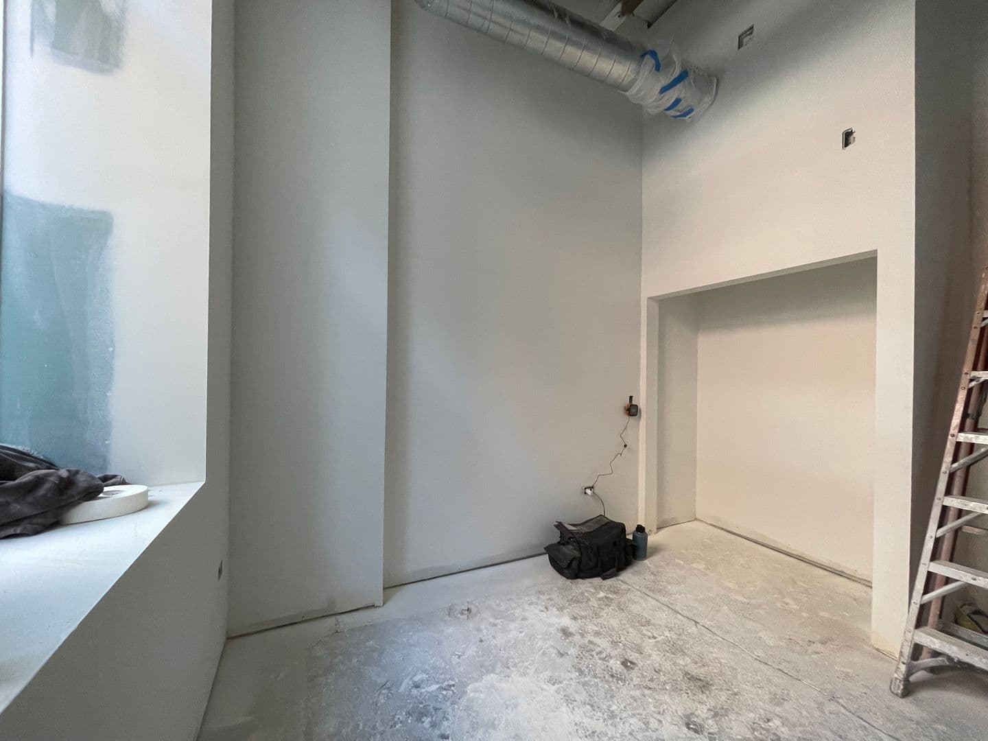 Evanston Apartment: 1453 Maple Ave.