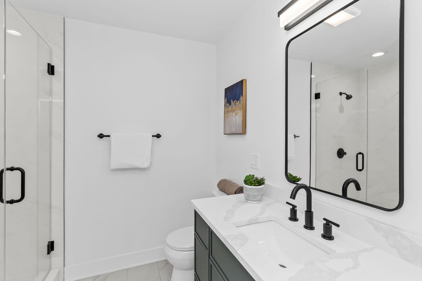 Evanston Apartment: 1453 Maple Ave.