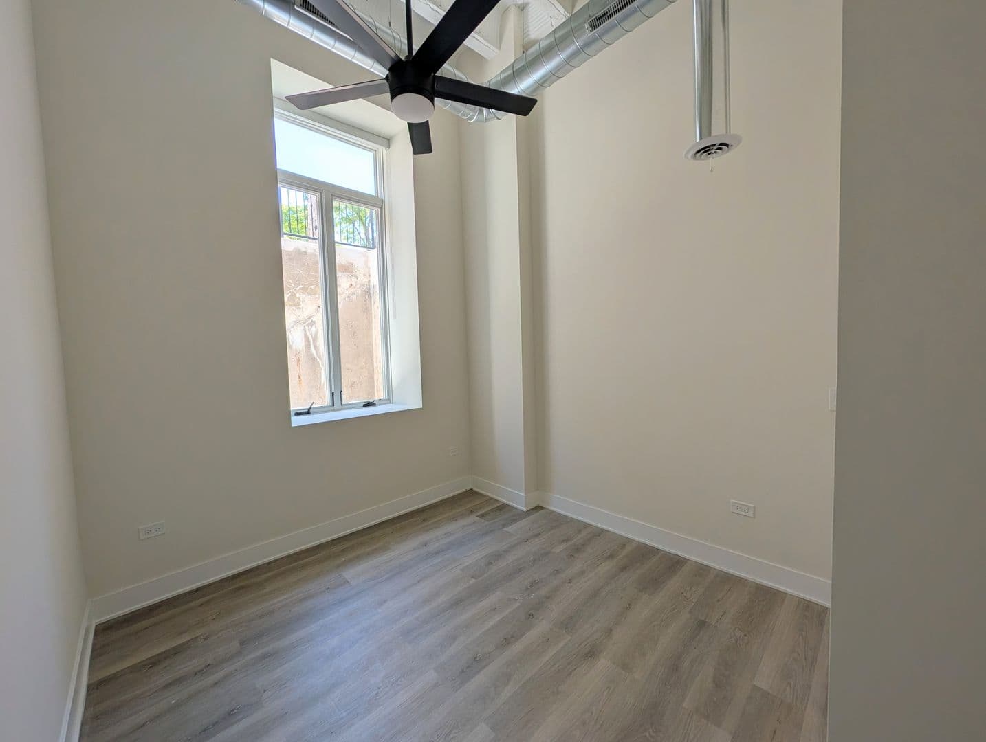 Evanston Apartment: 1453 Maple Ave.