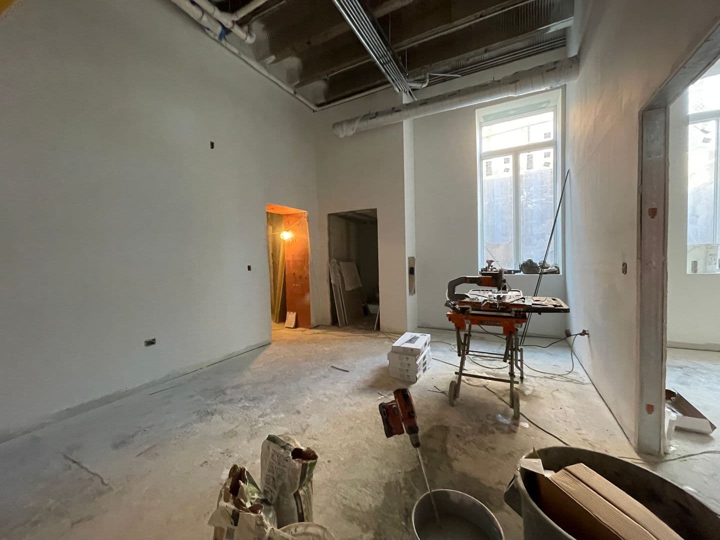 Evanston Apartment: 1453 Maple Ave.