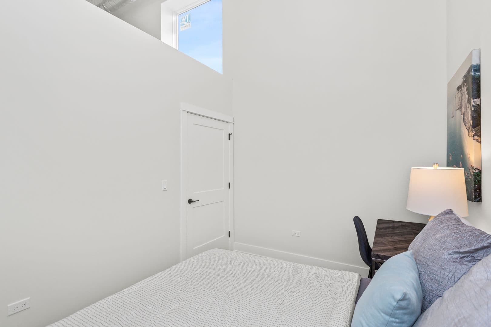 Evanston Apartment: 1453 Maple Ave.
