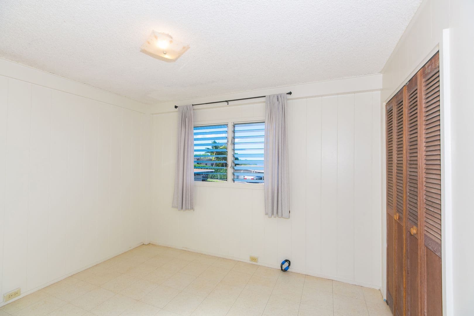 Kapolei House: 92-793 Wainohia St.