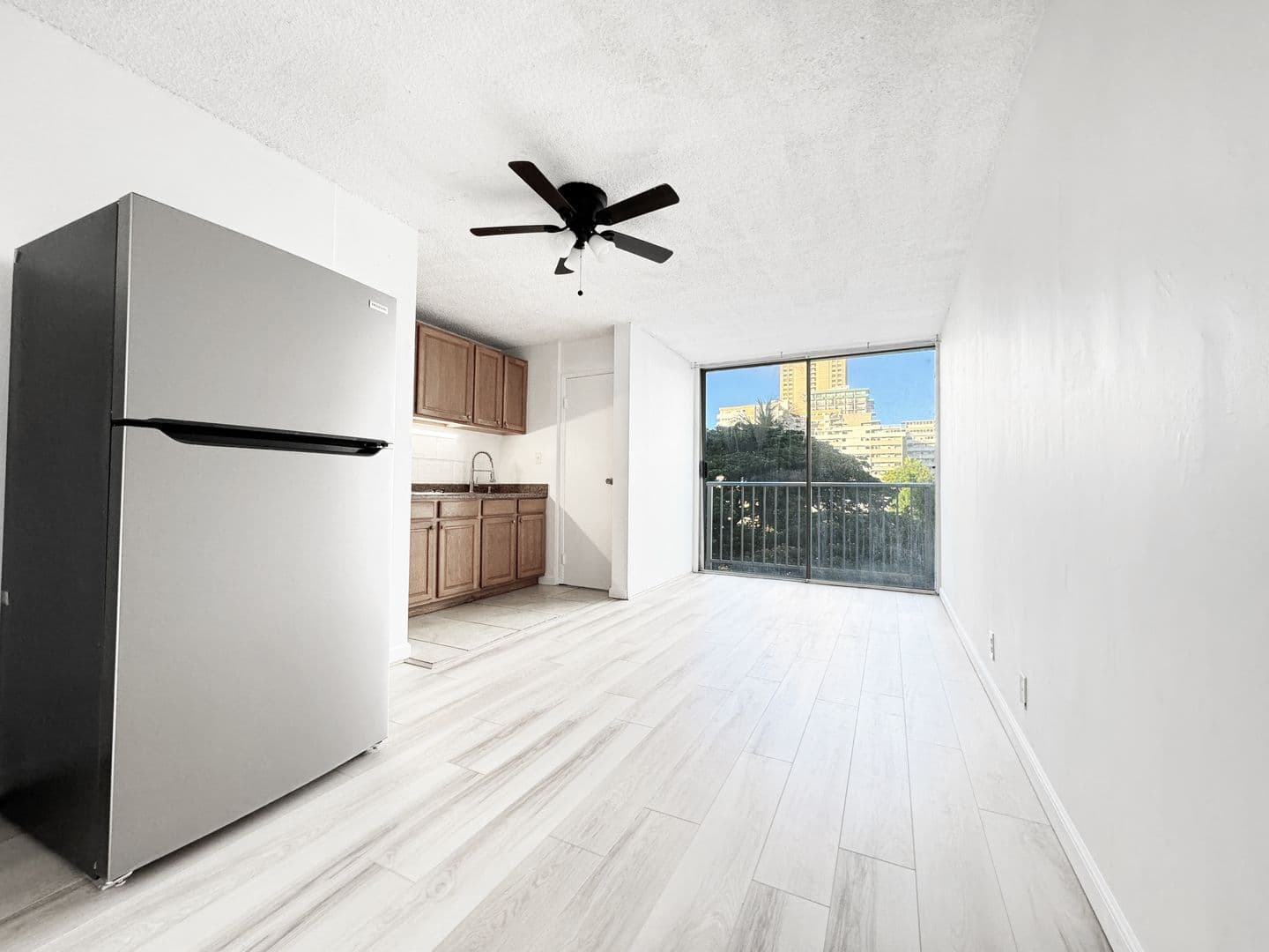 Honolulu Condo: 249 Kapili Street, #403