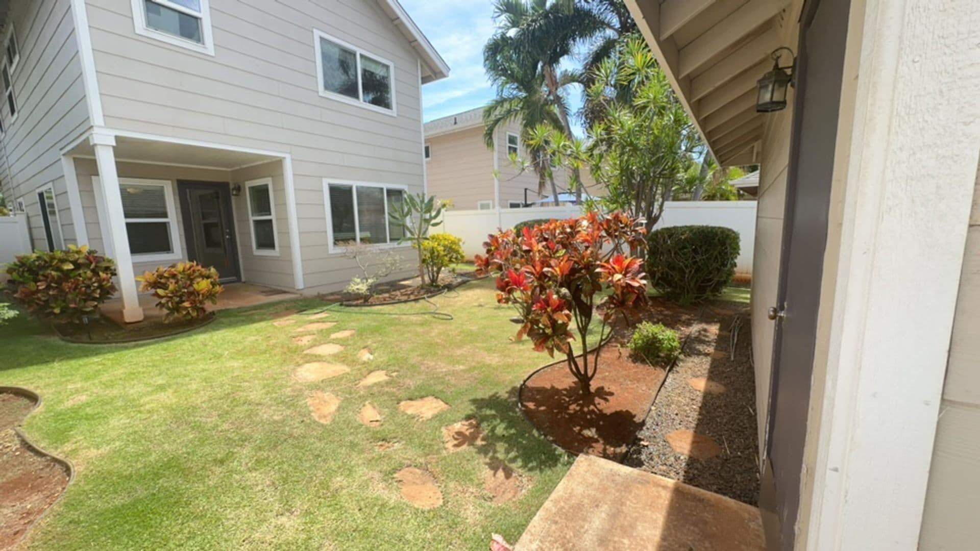 EWA BEACH House: 91-1014 KAI KUKUMA STREET