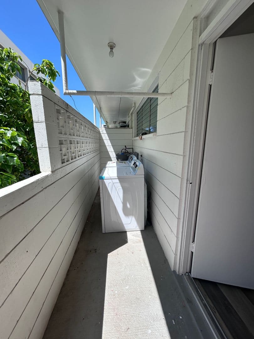 Honolulu Apartment: 1512 Spreckels St.