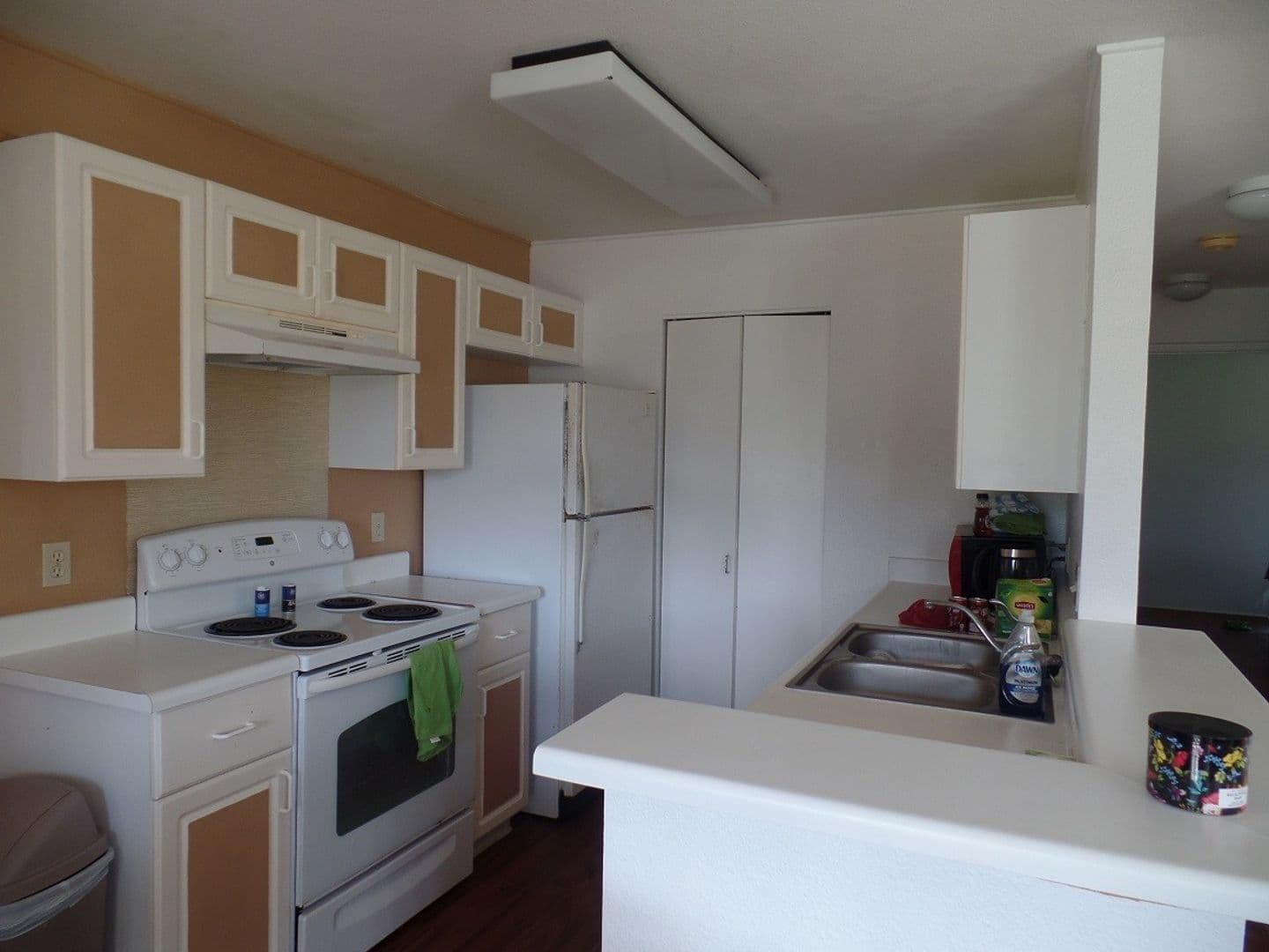 Kapolei House: 92-1163 Palahia St. #E106
