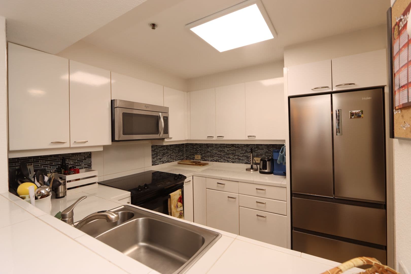 HONOLULU Condo: 425 SOUTH STREET #3302