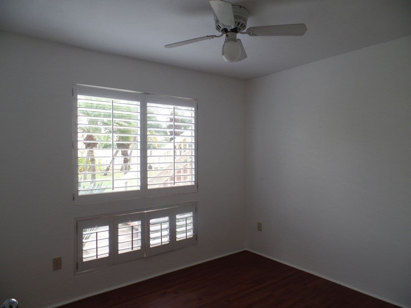 Kapolei House: 92-1163 Palahia St. #E106