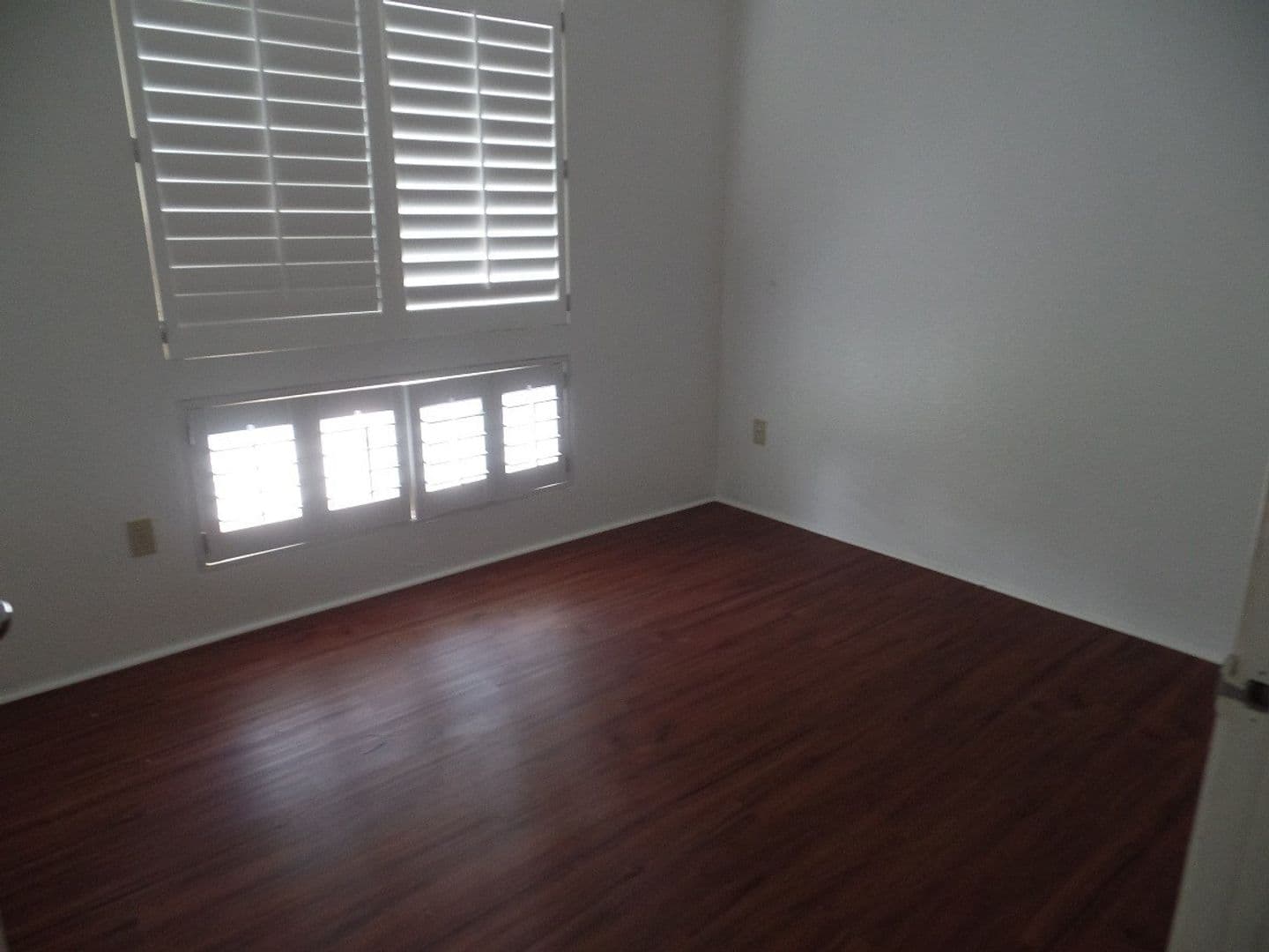 Kapolei House: 92-1163 Palahia St. #E106