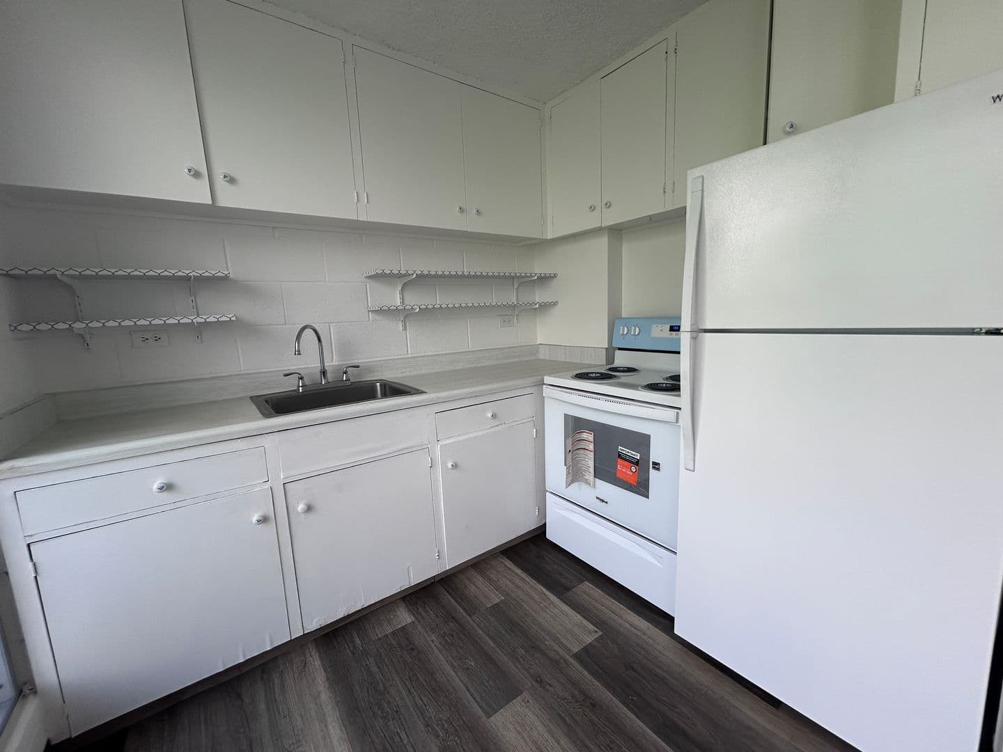 Honolulu Apartment: 1512 Spreckels St.