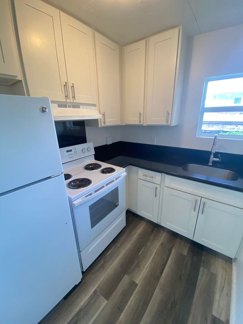 Waipahu Apartment: 94-256 Hanawai Circle