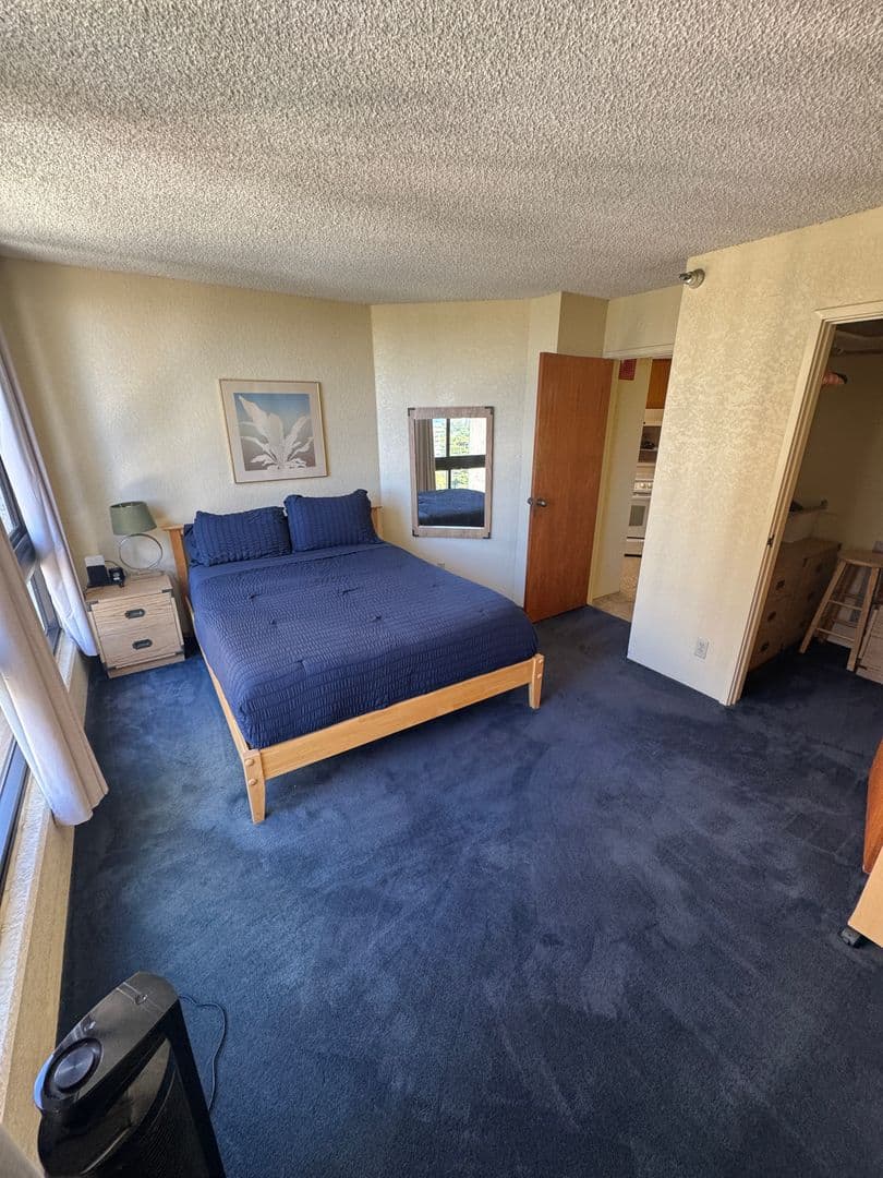 Honolulu Condo: 300 Wai Nani Way #1818