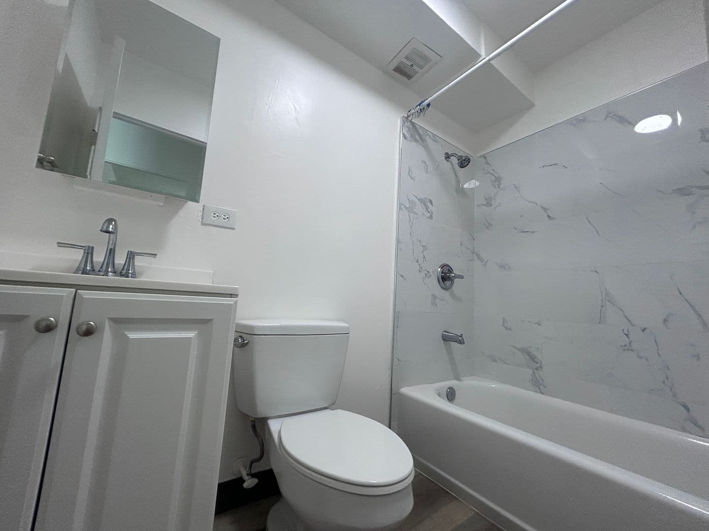 Honolulu Apartment: 1512 Spreckels St.